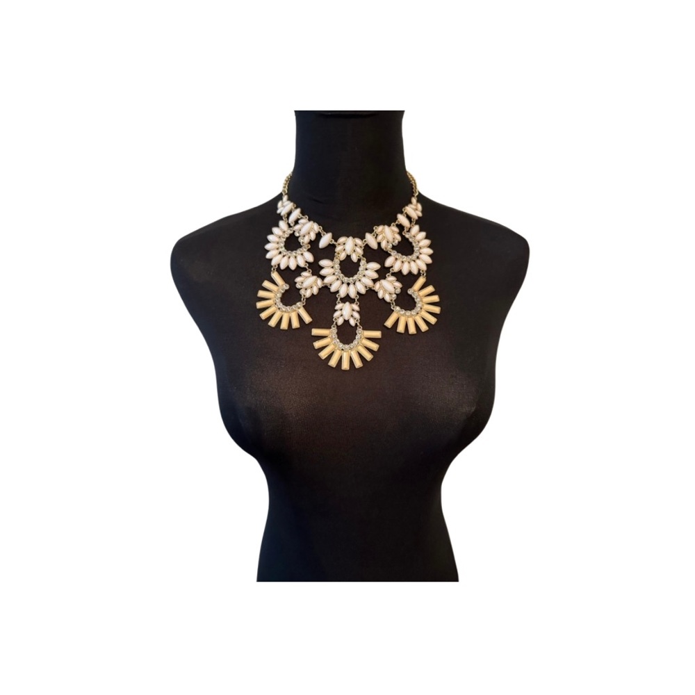 Mark by Avon Necklace